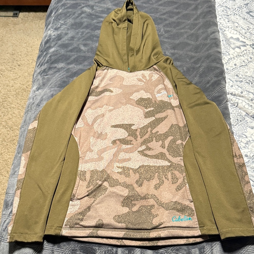 Cabela's Olive and Beige Camouflage Hoodie